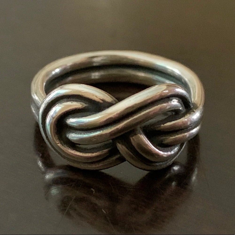 James Avery RARE retired True Love Knot Ring 6.5